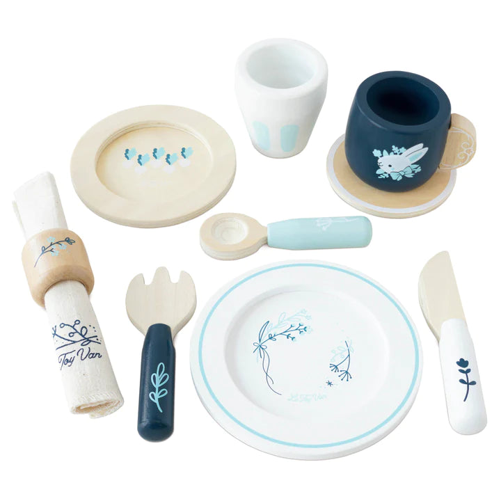 Le Toy Van Dining Set